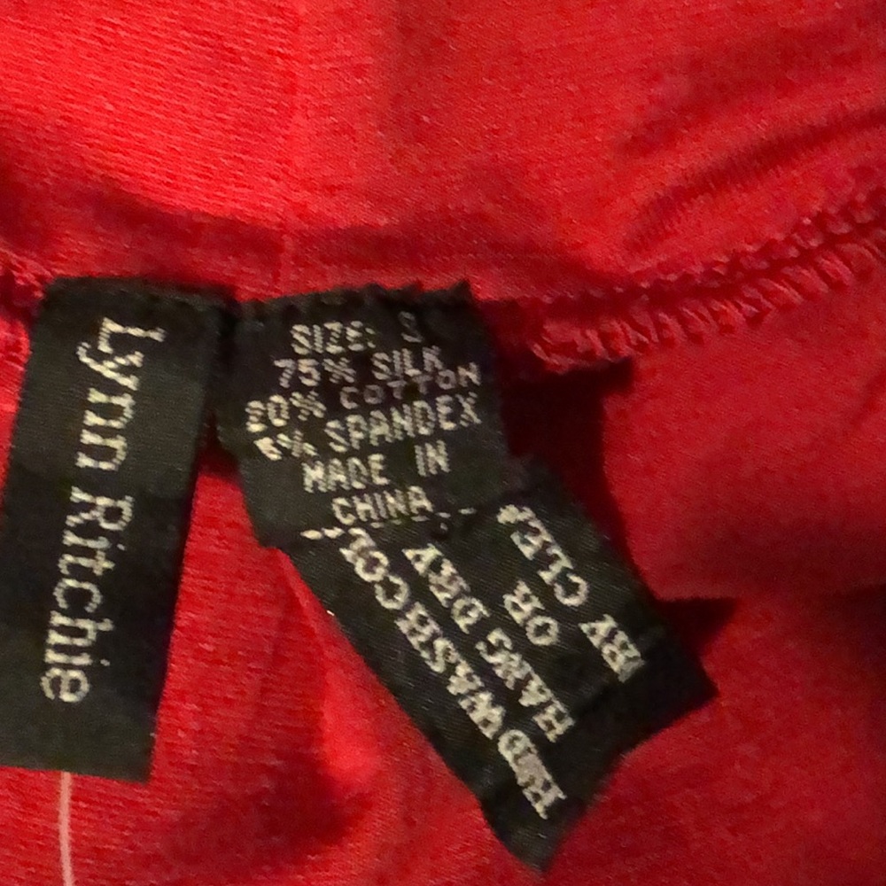 Lynn Ritchie turtleneck. - Picture 6 of 6